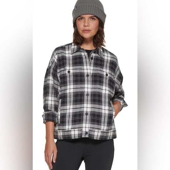 BASS OUTDOOR Women's Flannel Flex Soft Jacket - Picture 3 of 6